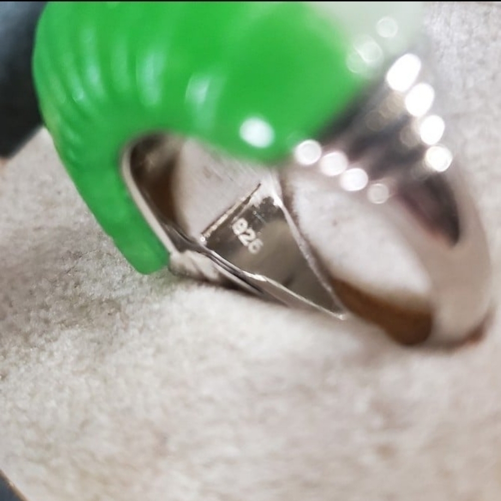 Green & White Jade Layered Half Dome Circle Ring Rhodium Plating - Picture 9 of 9
